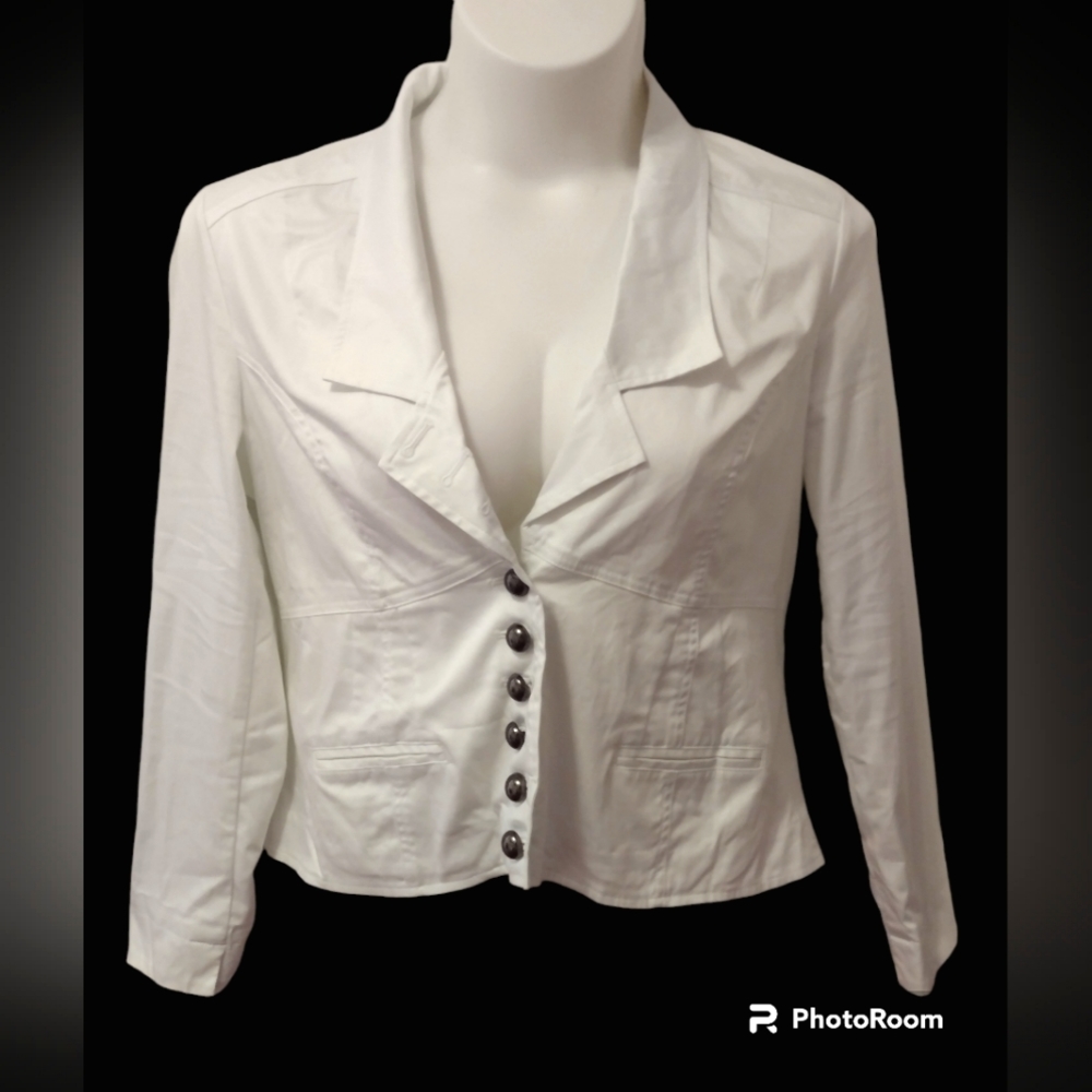 Metrostyle White Jacket Sz 16